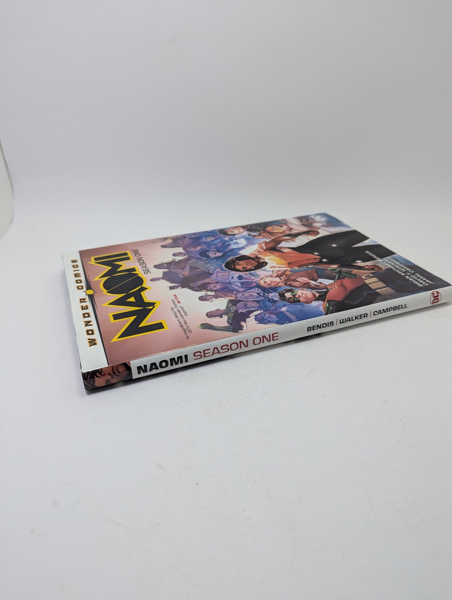 Naomi: Season One - Graphic Novel (English)