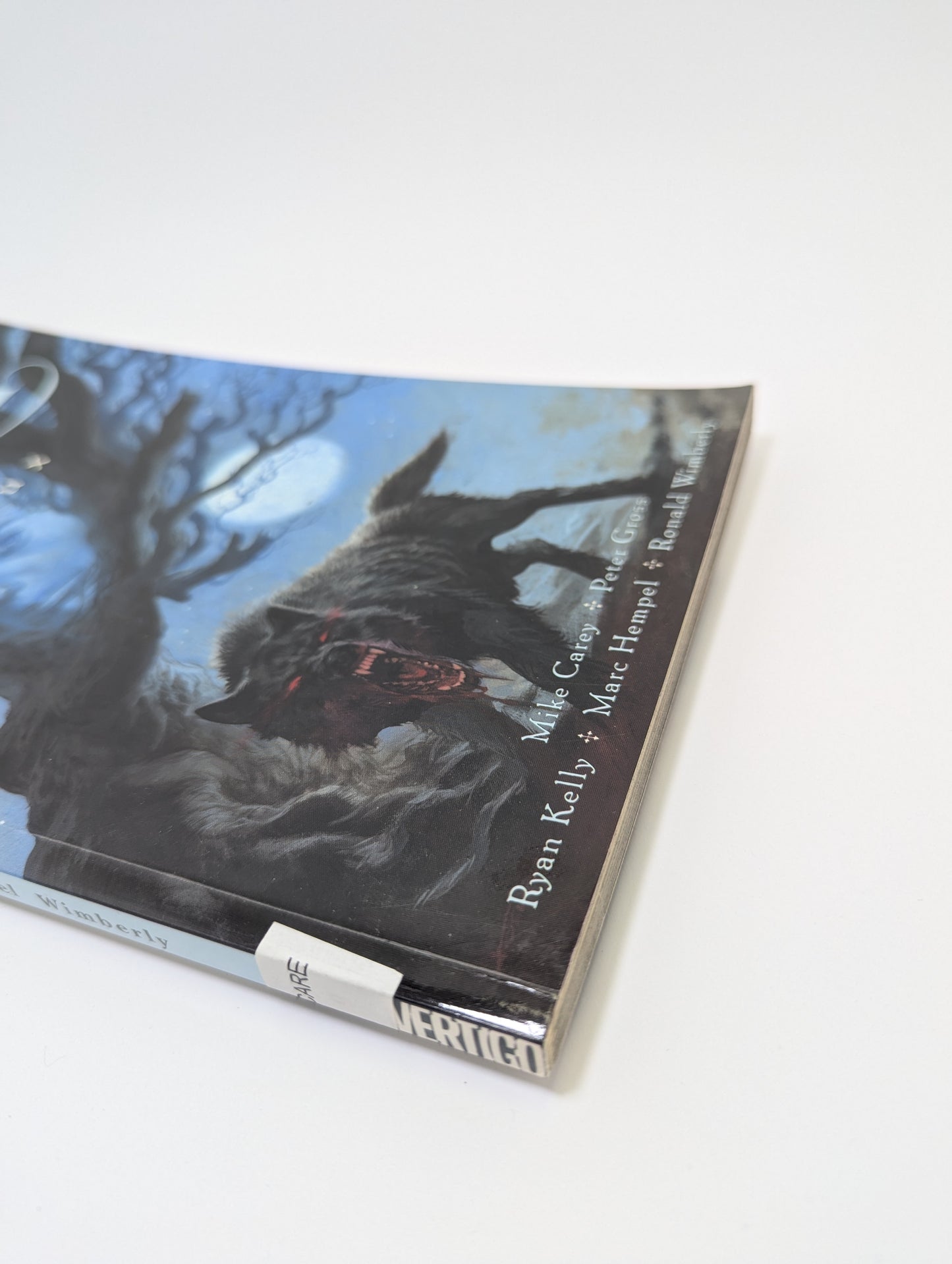 Lucifer: Crux - Graphic Novel (English)