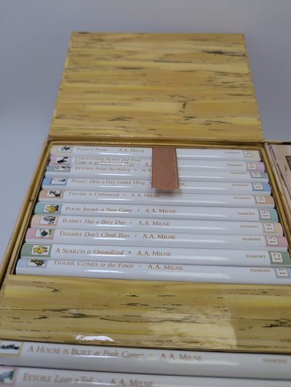 Winnie the Pooh Classic Story Cupboard - 20 book set (English)