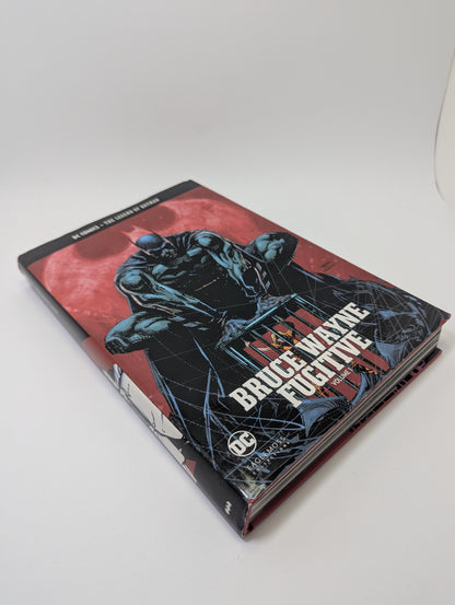 Bruce Wayne: Fugitive, Vol. 1 – Graphic Novel (English)