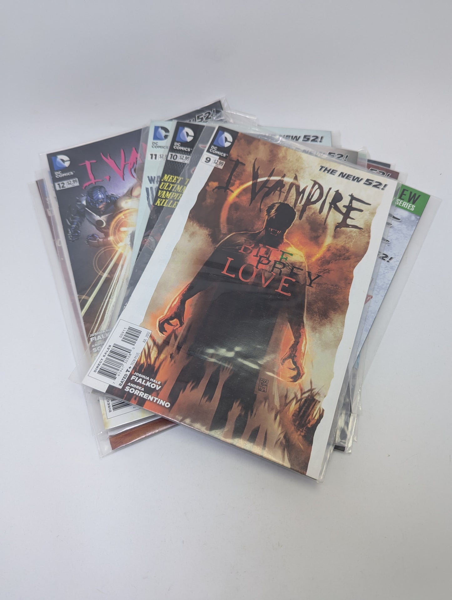 I, Vampire #0–19 (2011) – Komiksų rinkinys (anglų kalba)