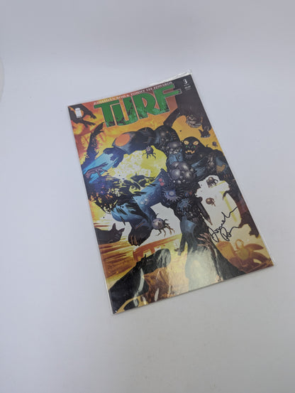 Turf #1–3 (2010) – Komiksų rinkinys (anglų kalba)