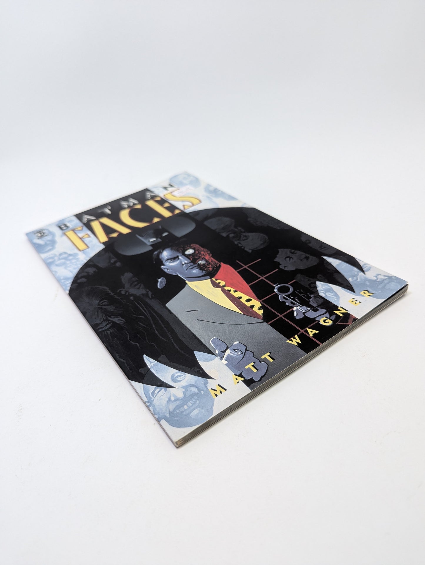 Batman: Faces - Grafinė novelė