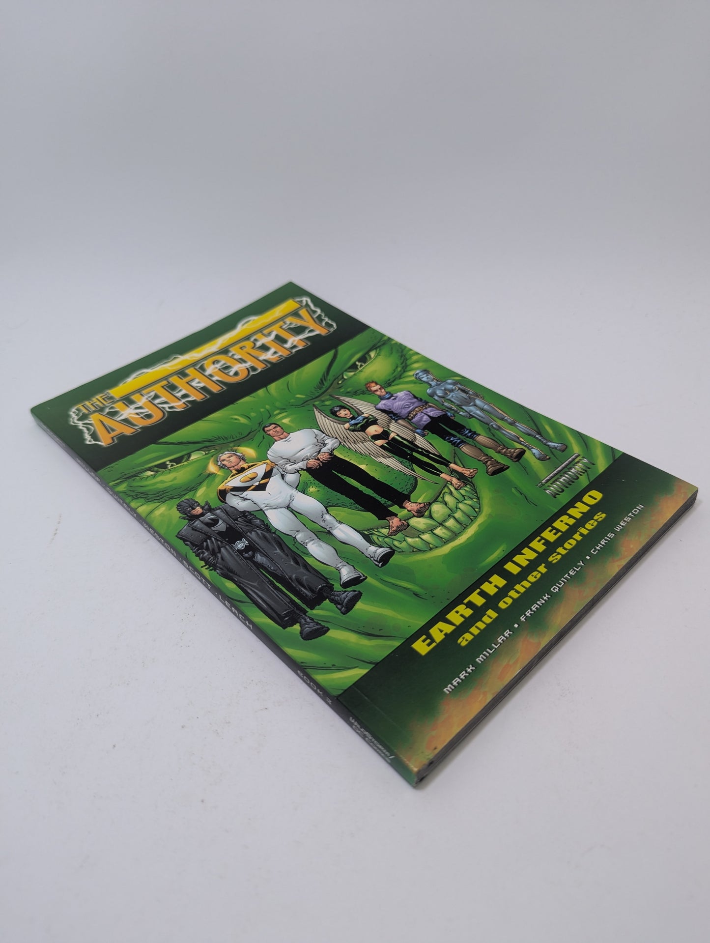 The Authority: Earth Inferno and other stories - Grafinė novelė