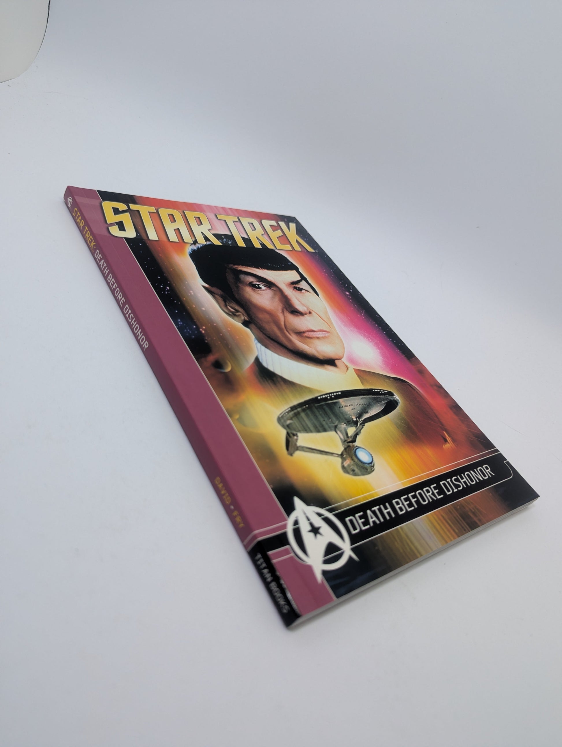 Star Trek: Death Before Dishonor - Grafinė Novelė TreasureHunt
