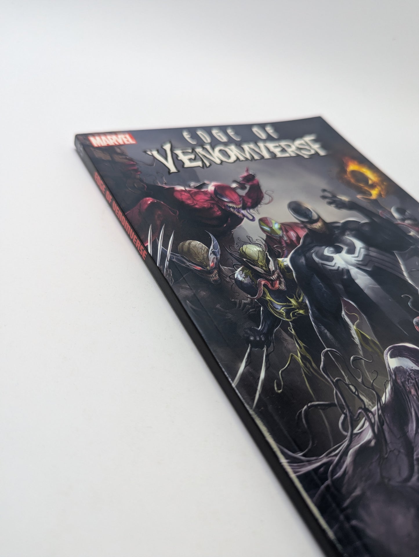 Edge of Venomverse - Grafinė Novelė