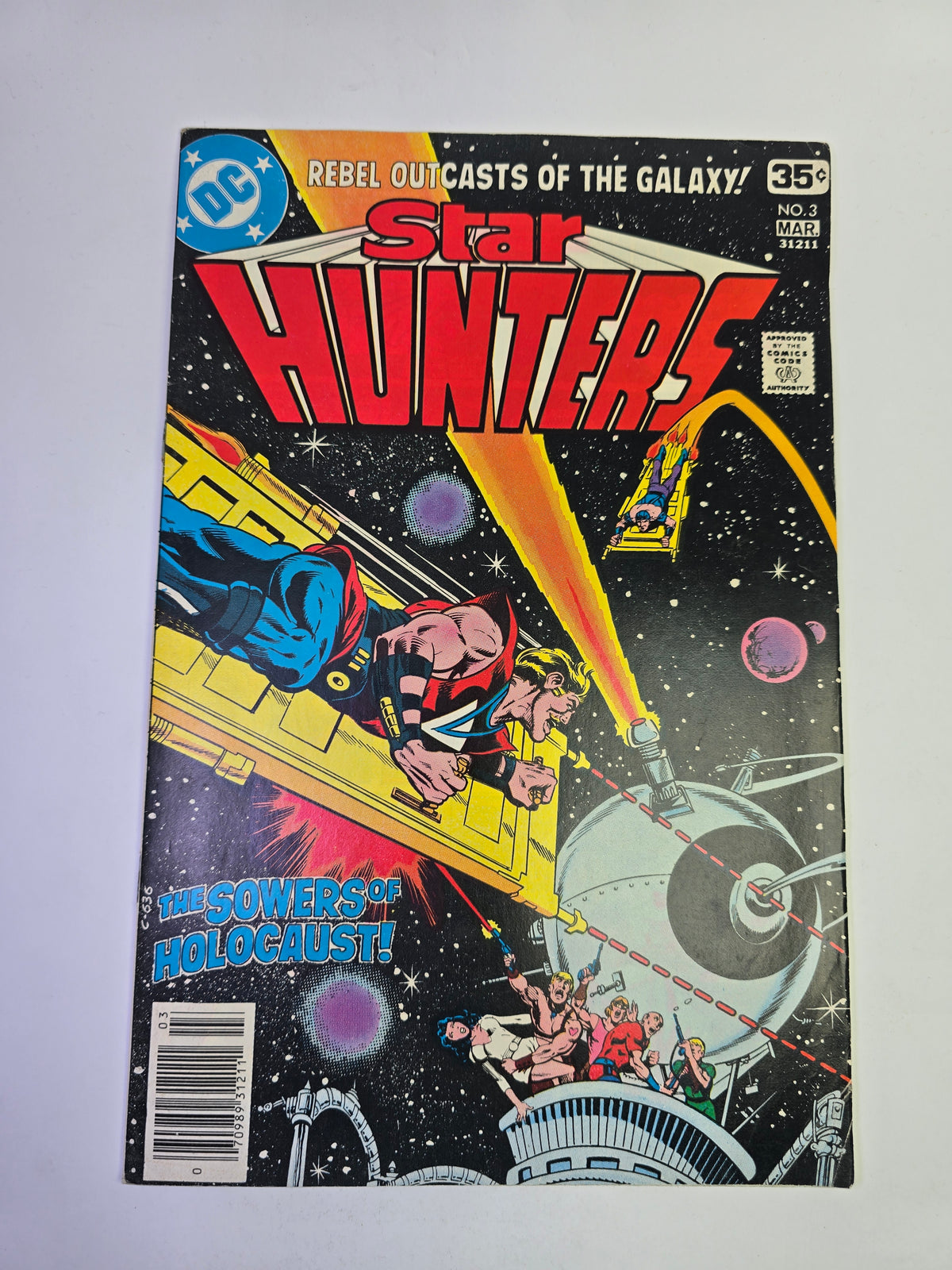 Star Hunters #3 DC Comics komikso viršelis su kosminių laivų ir sukilėlių iliustracija