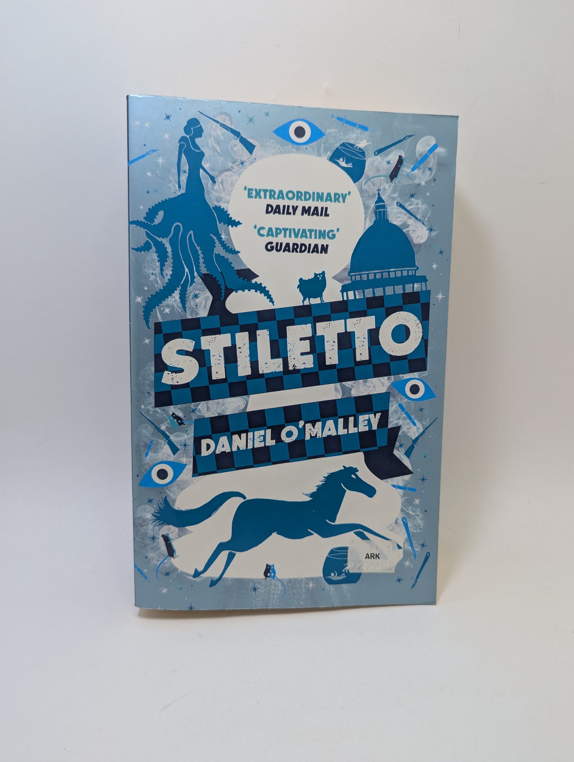  Stiletto – Daniel O'Malley – Knyga anglų kalba