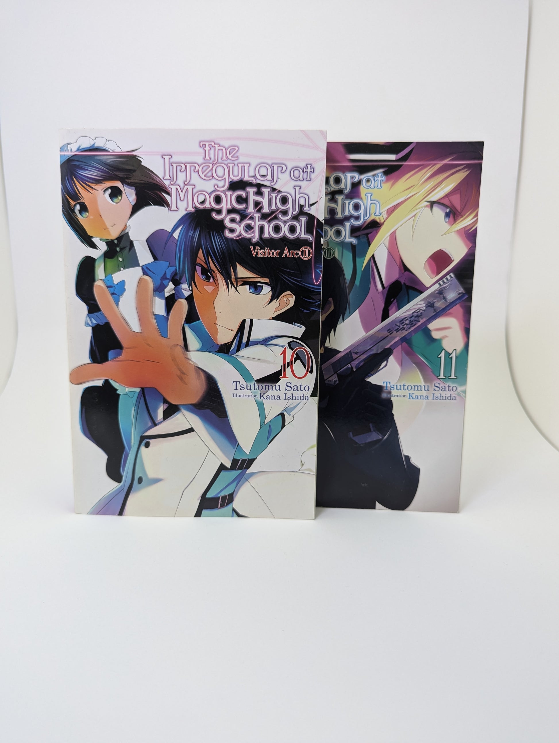 The-Irregular-at-Magic-High-School-Vol-10-11-Tsutomu-Satou-Manga-anglu-kalba