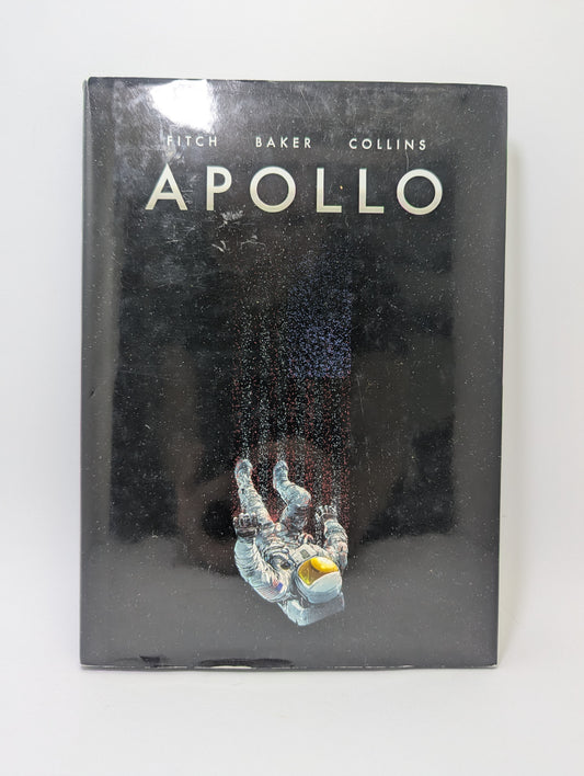 Grafinės novelės Apollo viršelis, kuriame vaizduojama kosmoso misija ir astronautai.