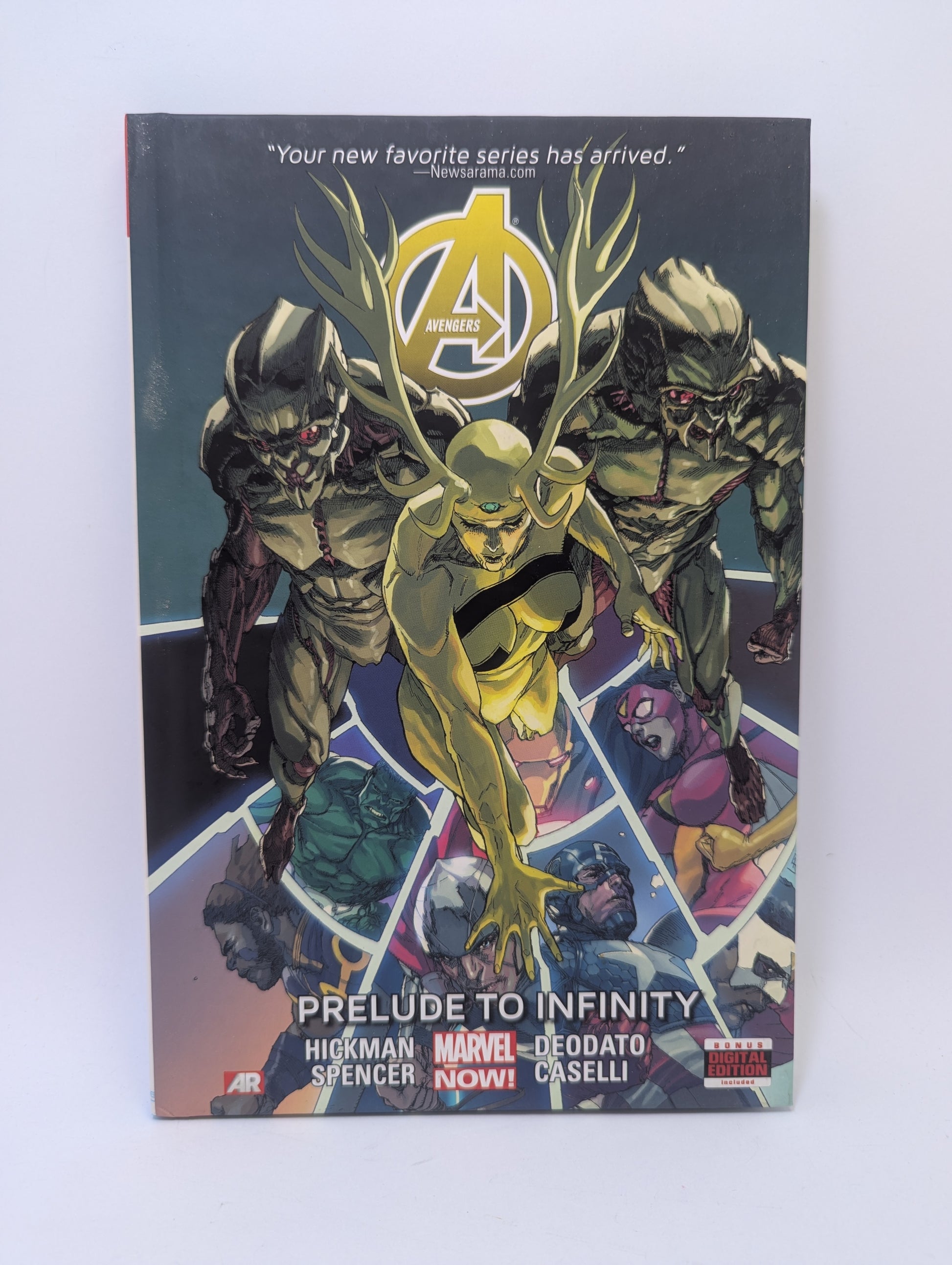 Grafinė novelė „Avengers: Prelude to Infinity“ su Keršytojų komanda ir kosminio mūšio motyvais ant viršelio.