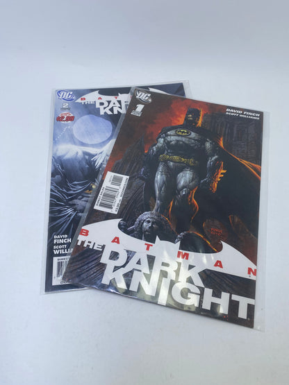  Batman: The Dark Knight #1–2 – tamsaus tono Betmeno komiksų rinkinys, anglų kalba
