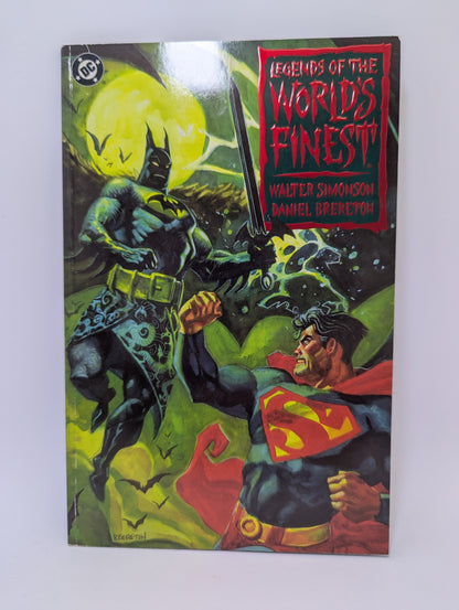 DC Comics grafinė novelė Legends of the World's Finest, Book 3, su Supermeno ir Betmeno tematika.