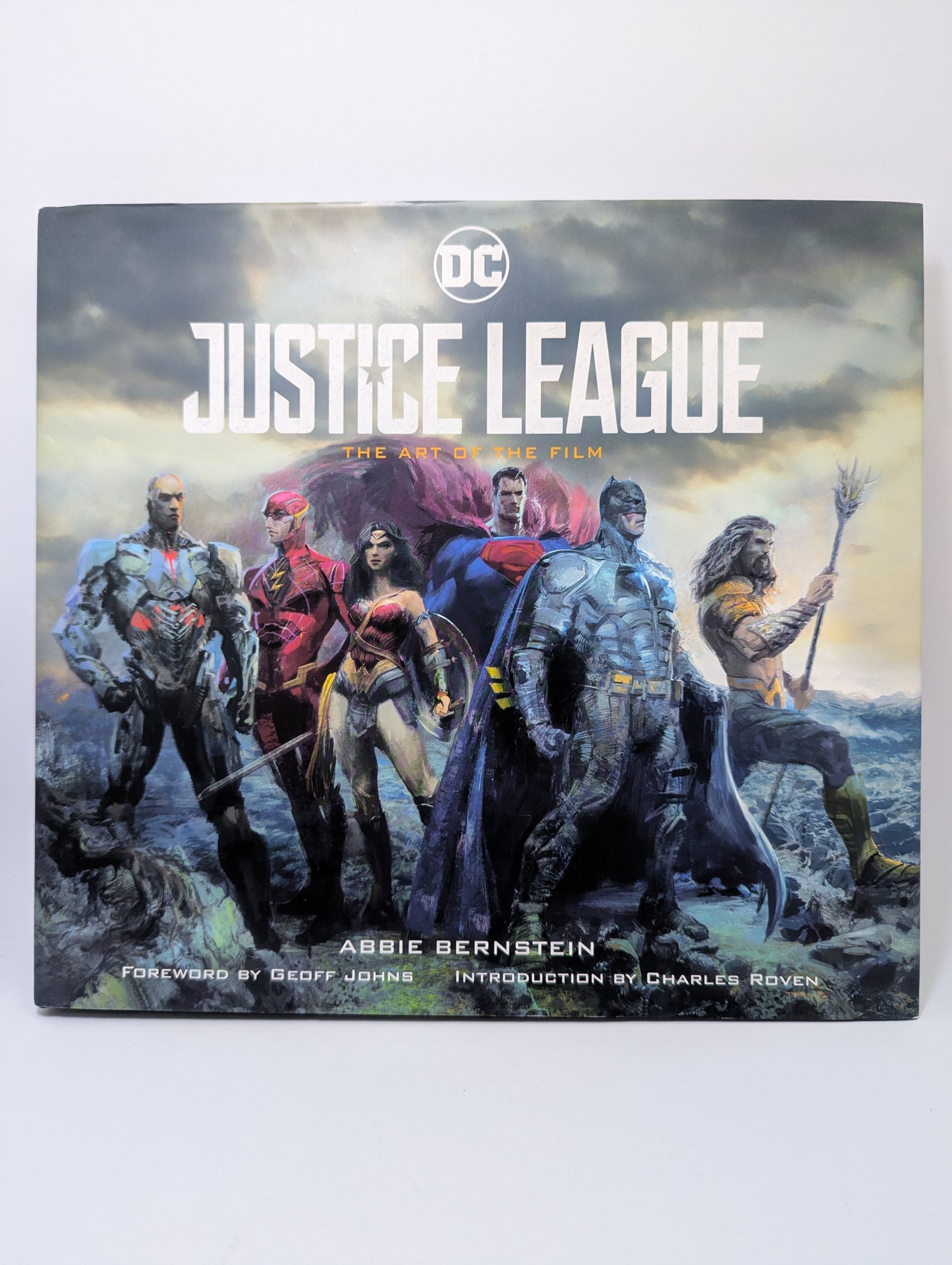 Meno knyga Justice League: The Art of the Film, skirta DC Extended Universe filmui.