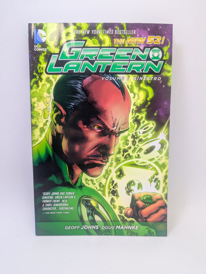 „Green Lantern: Sinestro, Vol. 1“ grafinės novelės viršelis, kuriame vaizduojamas Sinestras su Žaliojo Žibinto žiedu.