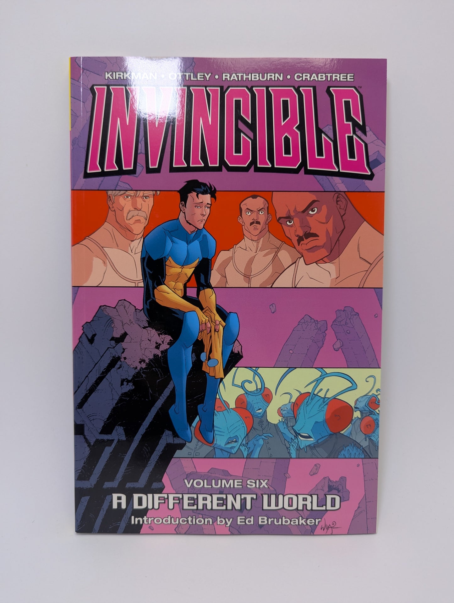 Invincible Vol. 6 – grafinė novelė, komikso viršelis