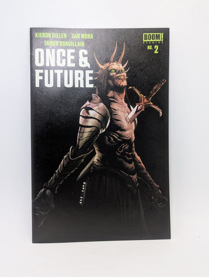 Komikso Once & Future #2 viršelis su fantastikos ir mitologijos elementais.
