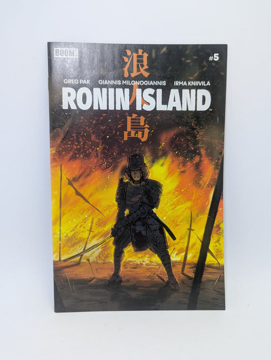 Komikso Ronin Island #5 viršelis su postapokaliptinio pasaulio ir samurajų tematikos iliustracija.
