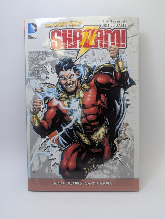 „Shazam!, Vol. 1“ grafinės novelės viršelis su Bilio Batsono transformacija į superherojų.