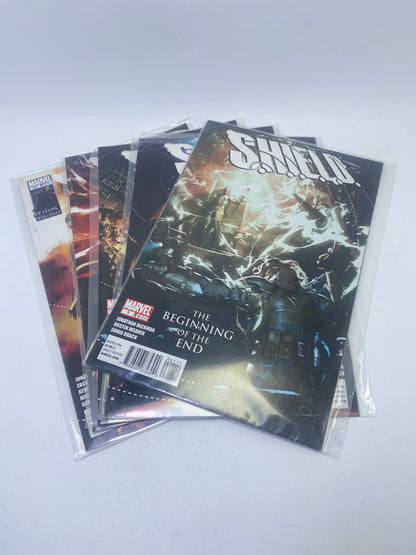  S.H.I.E.L.D #1–4 – keturių dalių Marvel komiksų rinkinys apie slaptąją agentūrą, anglų kalba