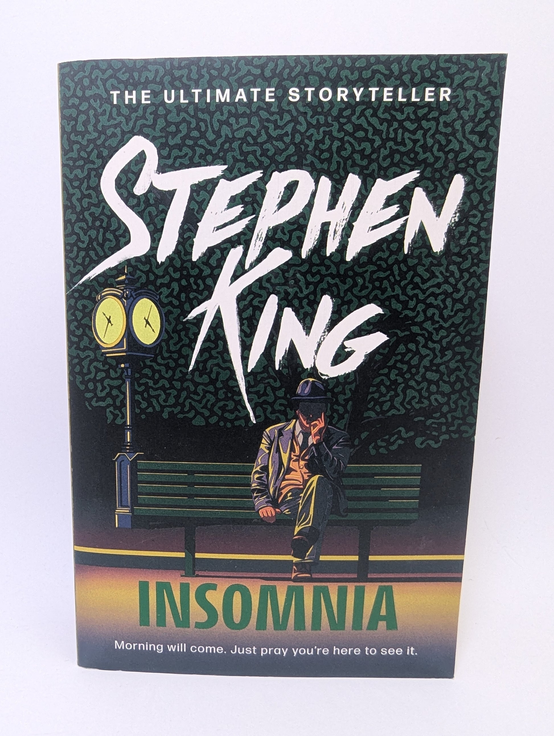 Stephen King knyga Insomnia apie antgamtinius reiškinius Derio miestelyje.