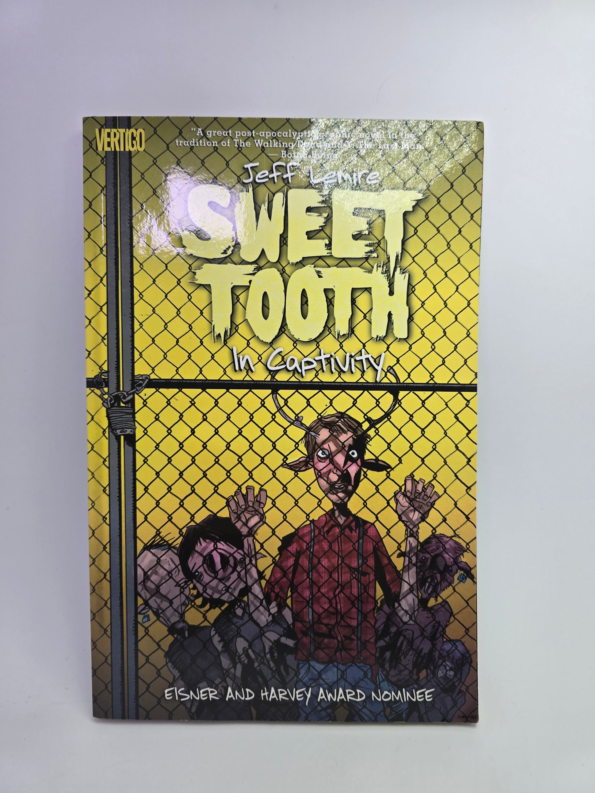 Sweet Tooth In Captivity grafinės novelės viršelis anglų kalba