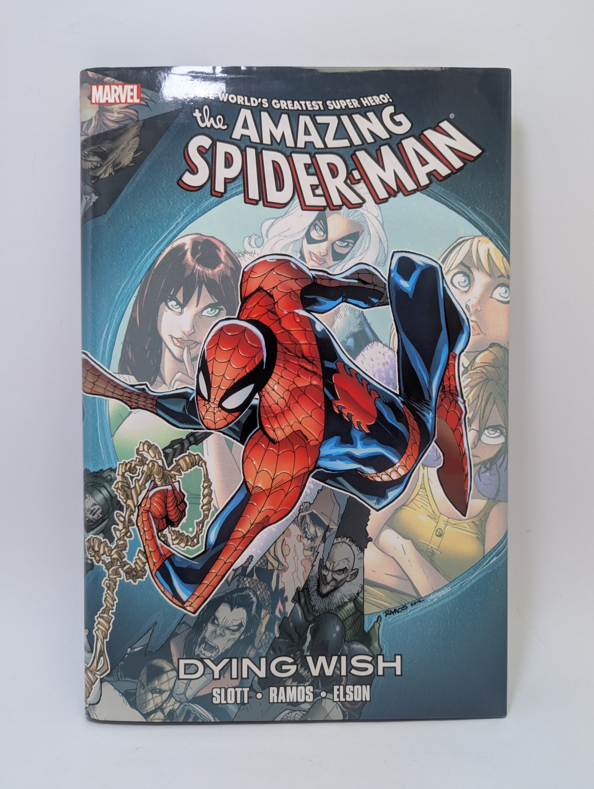Grafinė novelė „The Amazing Spider-Man: Dying Wish“ su Žmogumi-voru ir dramatišku, tamsesnio tono „Marvel“ viršelio dizainu.