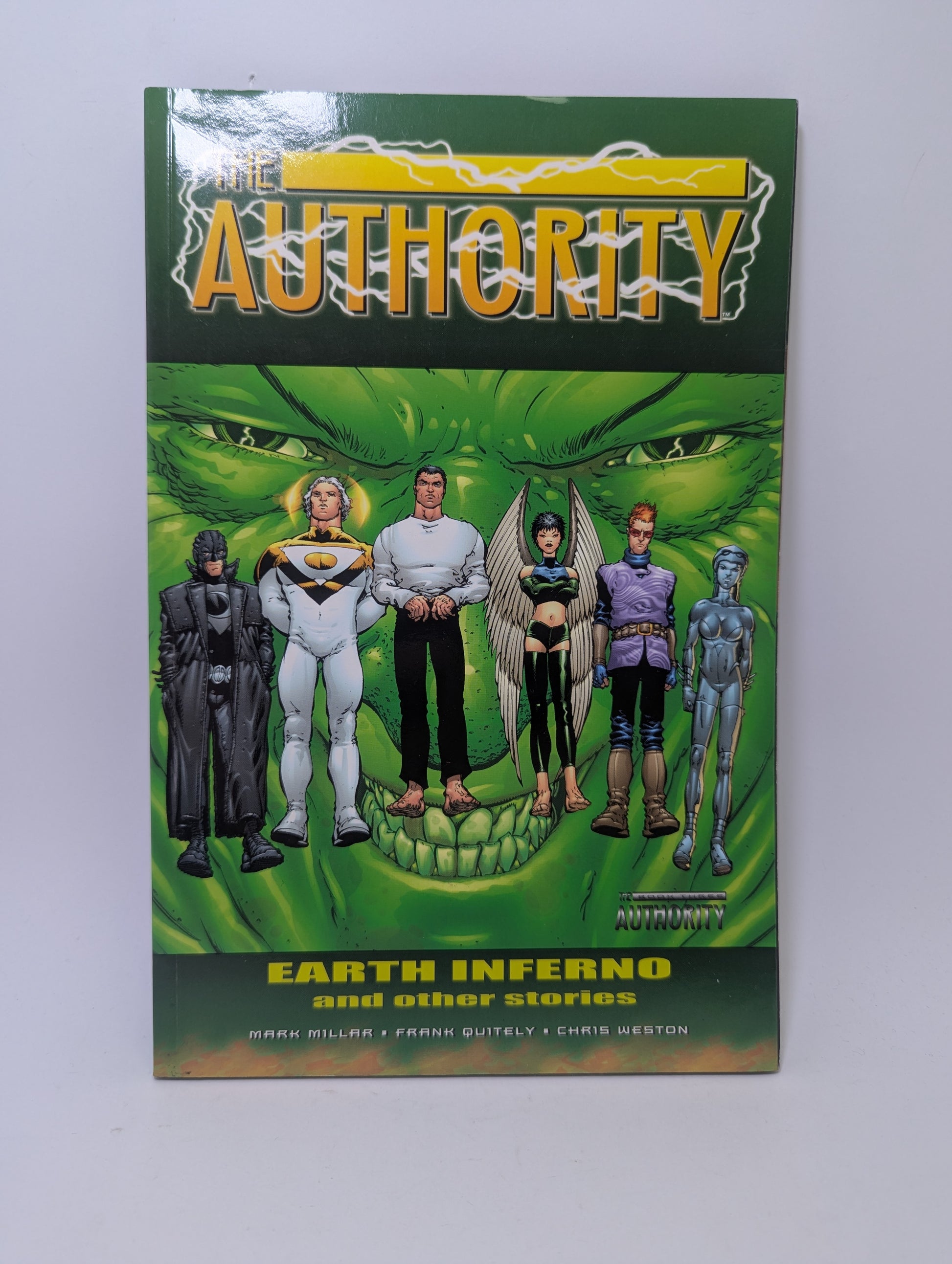 The Authority: Earth Inferno and other stories grafinė novelė, Wildstorm/DC Comics.