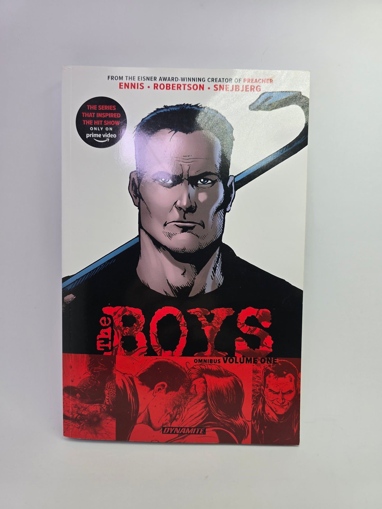 The Boys Omnibus Vol. 1 grafinės novelės viršelis anglų kalba