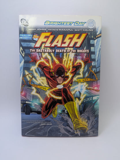 Grafinės novelės „The Flash: The Dastardly Death of the Rogues“ viršelis su bėgančiu Flashu.