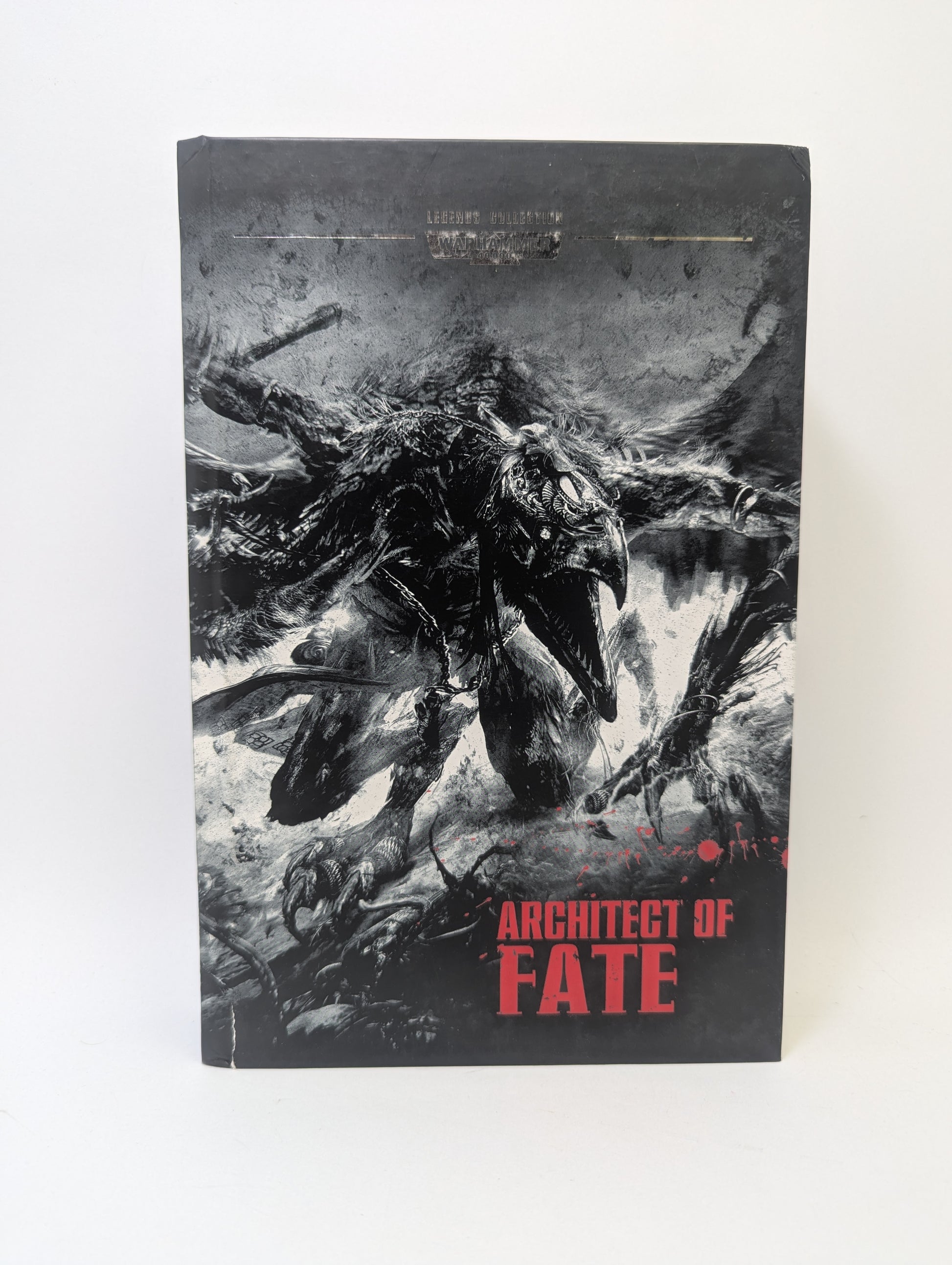 Warhammer 40K knyga „Legends Collection Book 61 – Architect of Fate“ su Chaos ir Tzeentch tematikos grimdark viršelio dizainu.